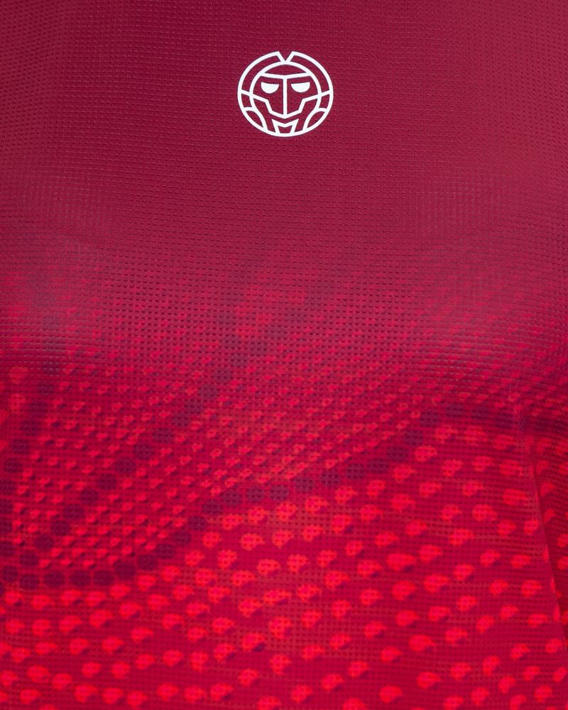 Футболка женская Protected Leafs