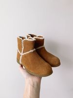 Новые сапоги Ugg, 27