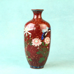 Парные вазы с хризантемами