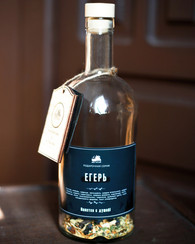 Набор настойки "Егерь" 1 л. в бутылке