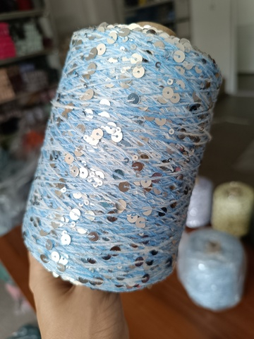 Бело-голубой, пайетки серебряные глянцевые , арт. AW009 КОРОЛЕВСКИЕ ПАЙЕТКИ (КОПИЯ LUSTROSA)