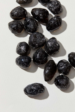 Обсидиан «Слёзы Апачей» галтовка