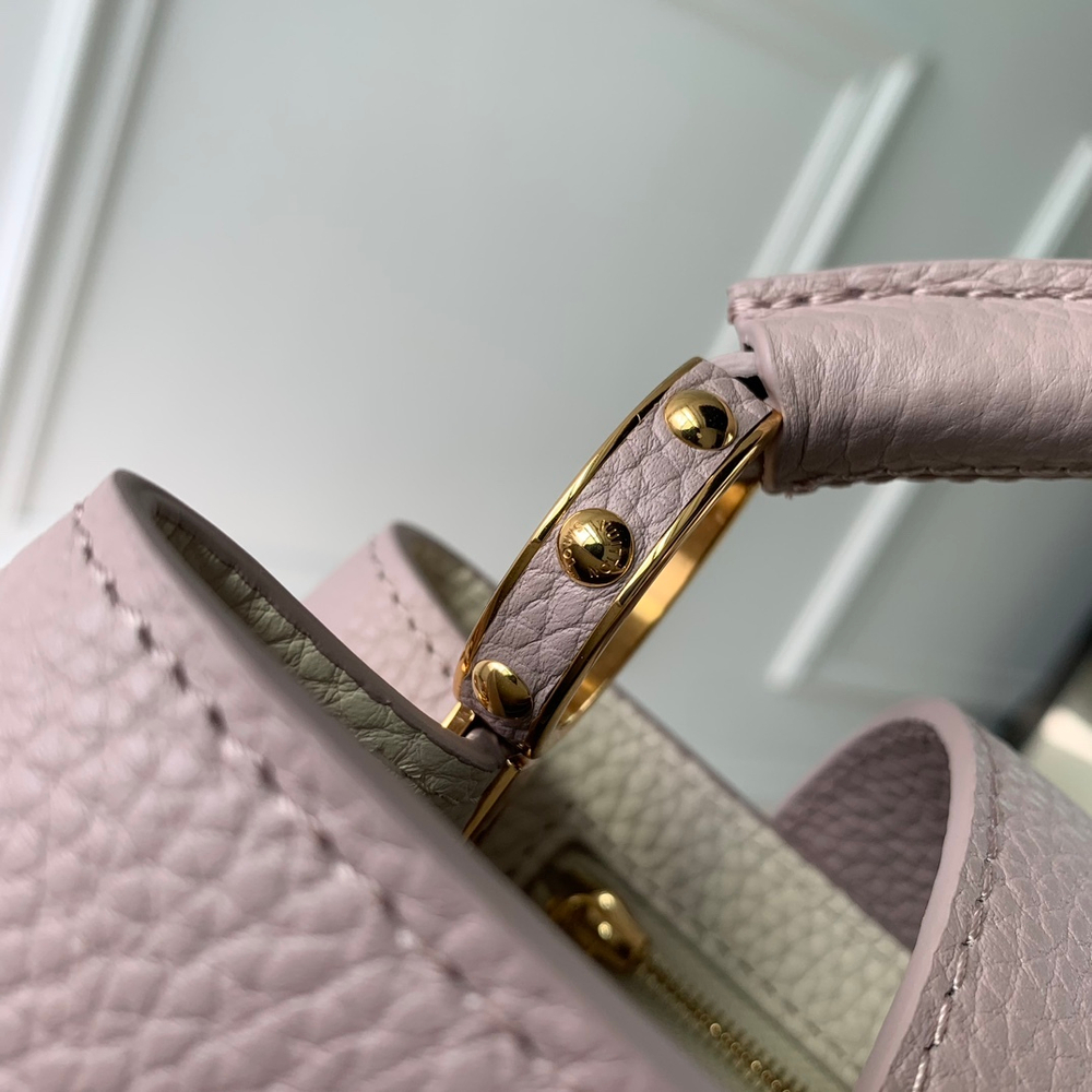 Louis Vuitton Capucines Mini