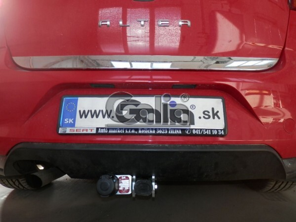 Фаркоп оцинкованный Galia S074A для SEAT Altea 2004-2015, SEAT Leon 2005-2013(паспорт и сертификат в комплекте)(без электрики)