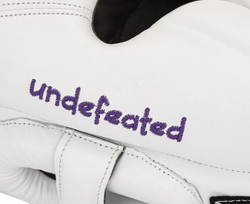 Шлем боксерский Clinch Undefeated белый C162