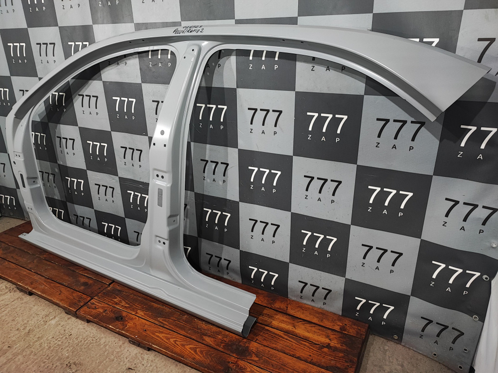 Боковина левая Rapid 2, Polo 6 20-нв Новая Оригинал 60U809605