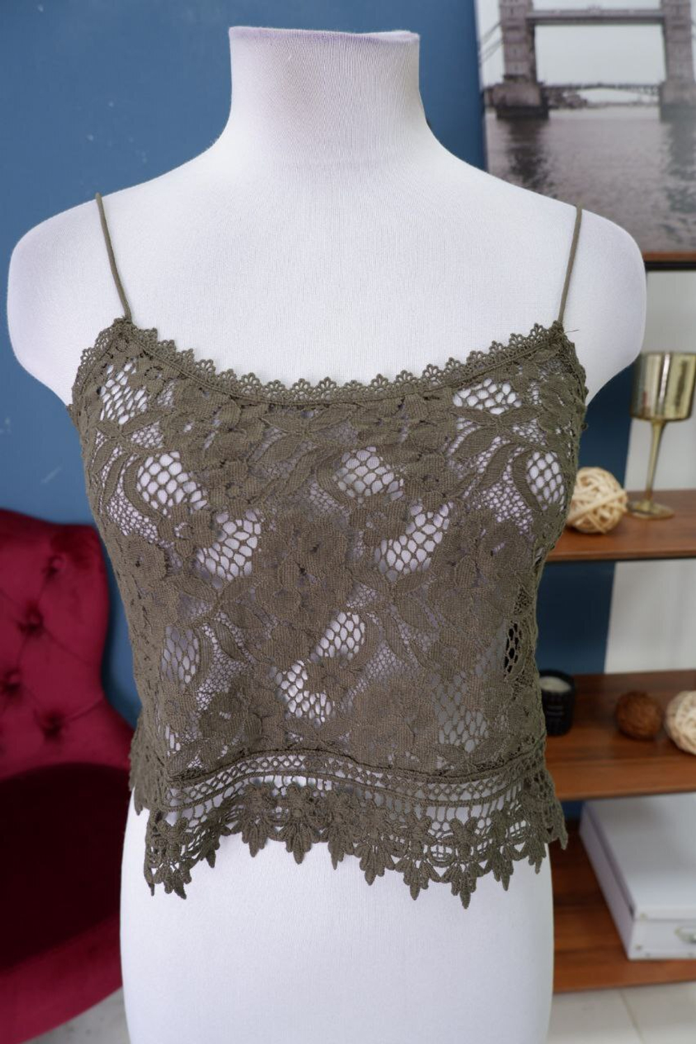 Топ Vero Moda из кружева 38 размер