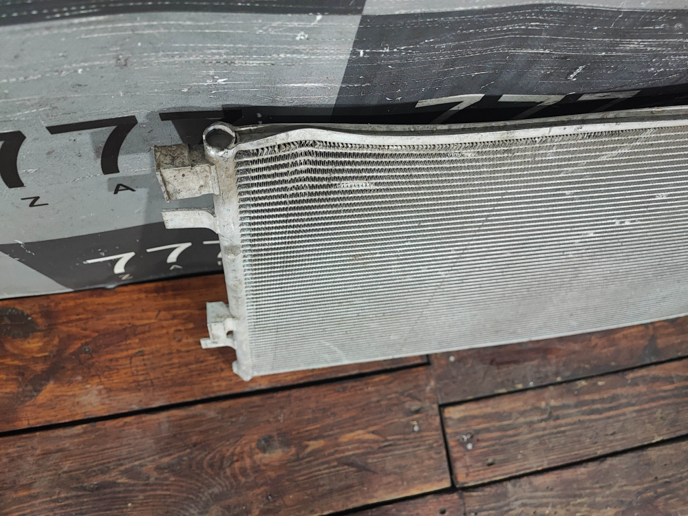 Радиатор кондиционера Haval M6 2 21-нв Б/У Оригинал 8105100XKZ96A