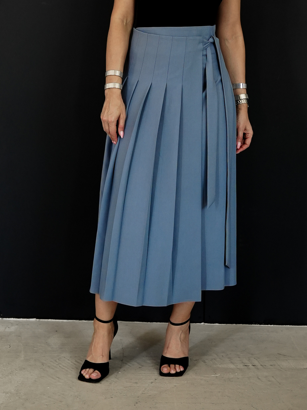 Юбка "Просто находка" на запах в сером