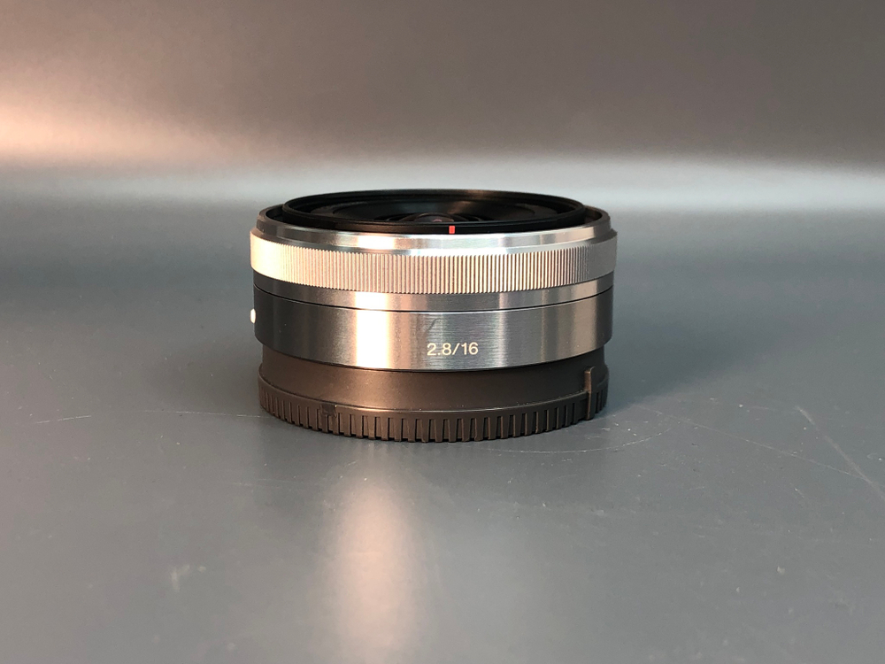 Sony 16mm f/2.8 E