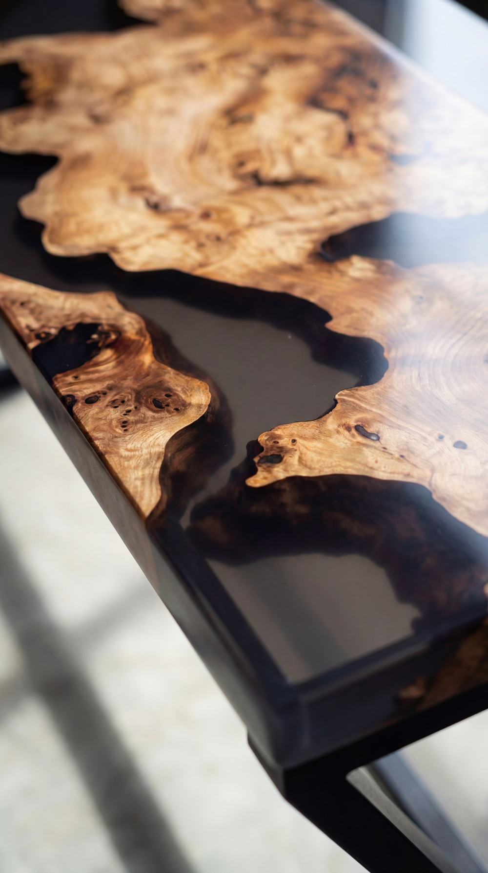 Барный стол из капового карагача