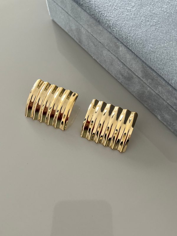 Серьги имиджевые рельефные