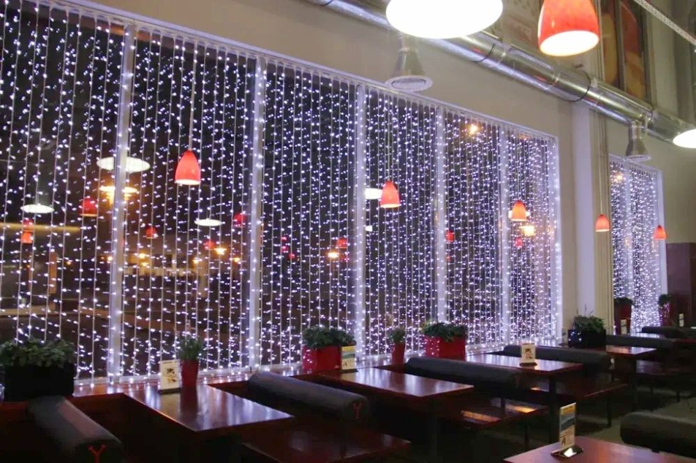 Уличная Гирлянда-штора «Занавес» Теплый белый