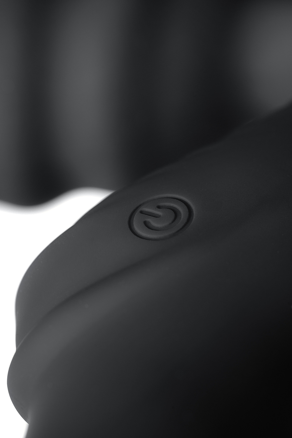 Безремневой страпон Toyfa Black&Red чёрный 35 см