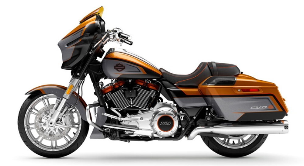 CVO Street Glide "Torched Orange CVO Tri-Tone" (2026)
