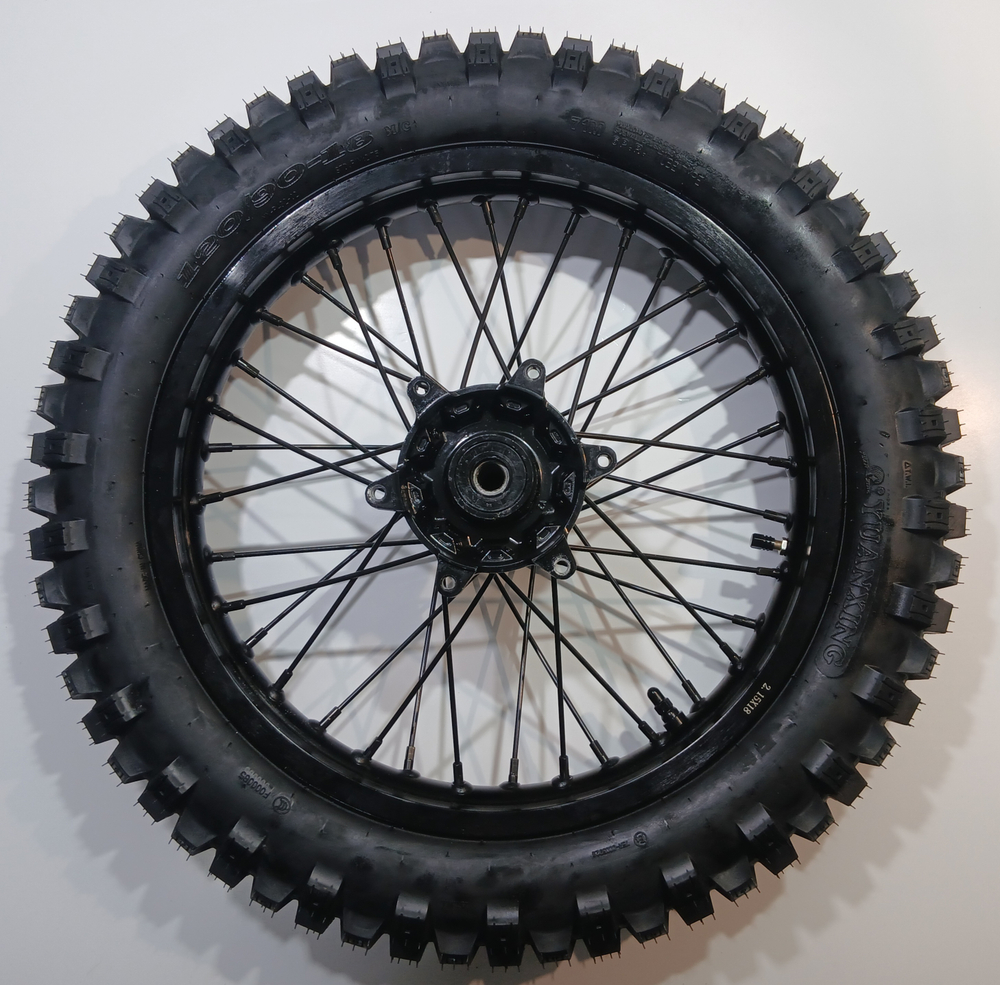 Колесо заднее в сборе 120/90-18 под ось Ф17мм Мотоцикл Kews K16