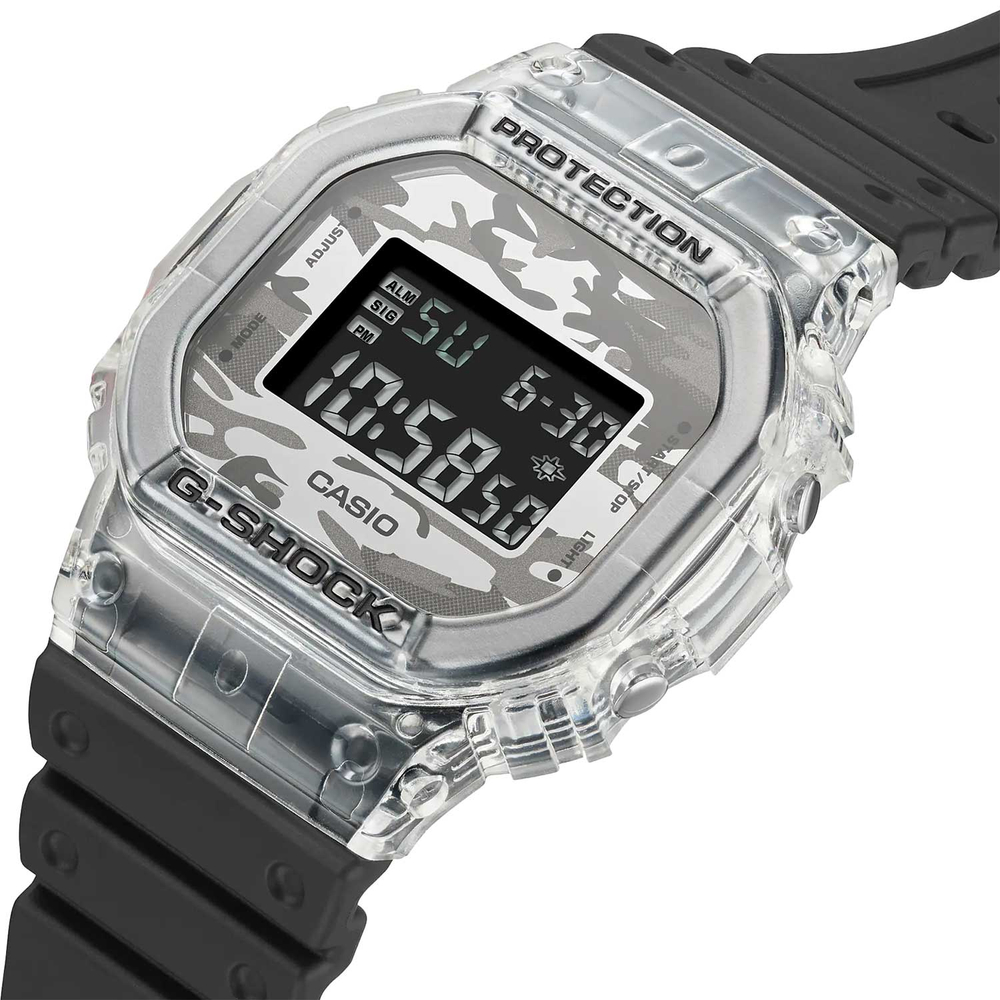 Часы Casio DW-5600SKC-1E