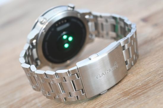 Умные наручные часы Garmin Fenix Chronos (стальной корпус и браслет) 010-01957-02