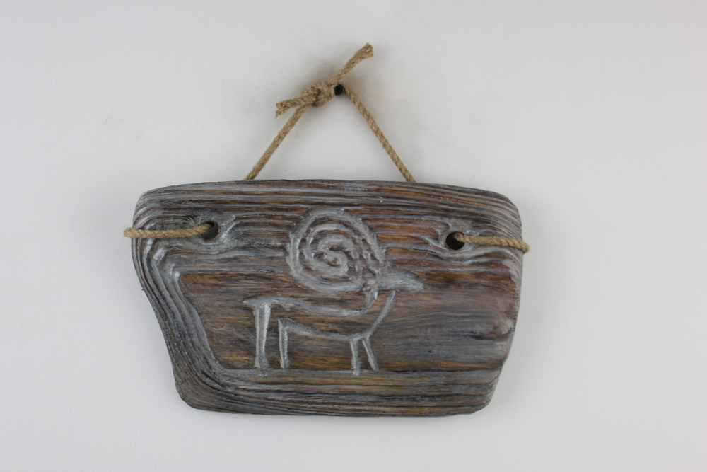 Панно с хакасским петроглифом