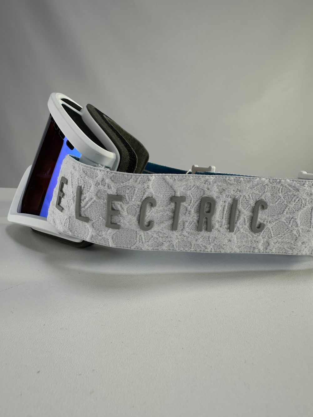 ELECTRIC маска EGV (FW24) (MATTE WHITE NURON/BLUE CHROME, O/S)