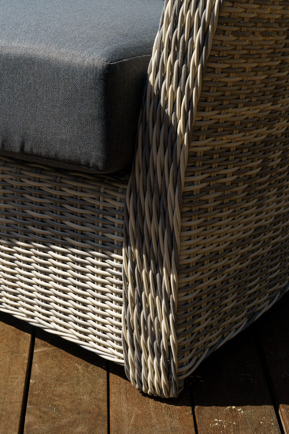 Набор мебели ВЕНЕЦИЯ из искусственного ротанга (цвет серый)