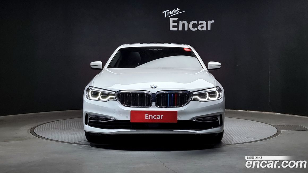 BMW 5 Series (G30) 520d Luxury Plus (01.2020)