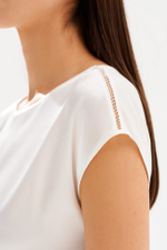 23589 Блузка женская (молочный)