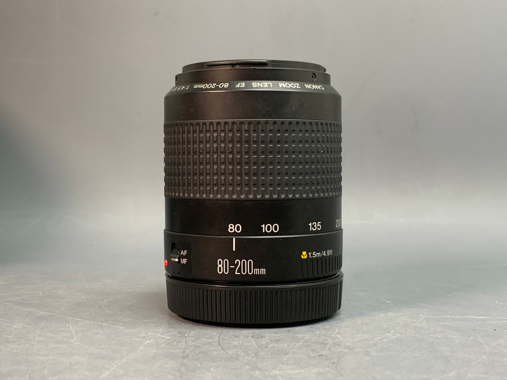 Canon EF 80-200mm 4.5-5.6 II