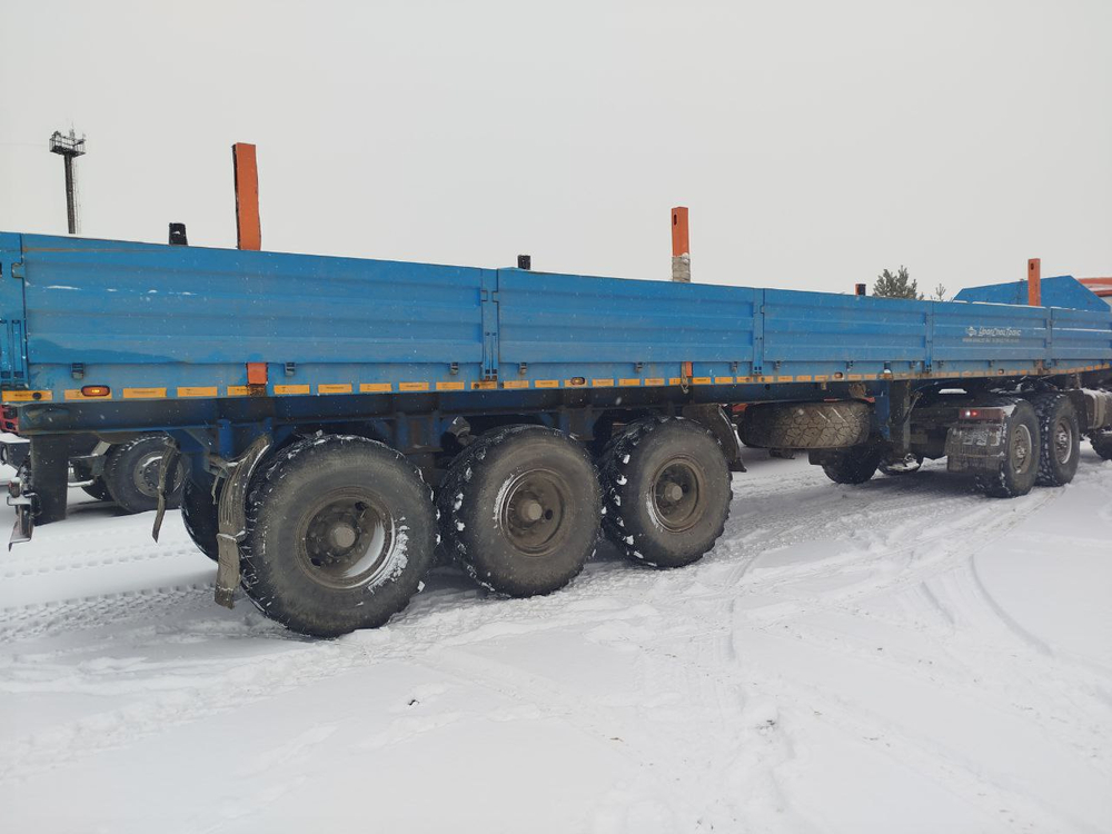 УралСпецТранс 9465* Полуприцеп бортовой 946511-000J311-31