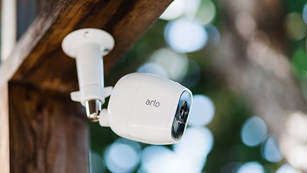 Комплект видеонаблюдения Netgear Arlo Pro 720p с двумя камерами (White)