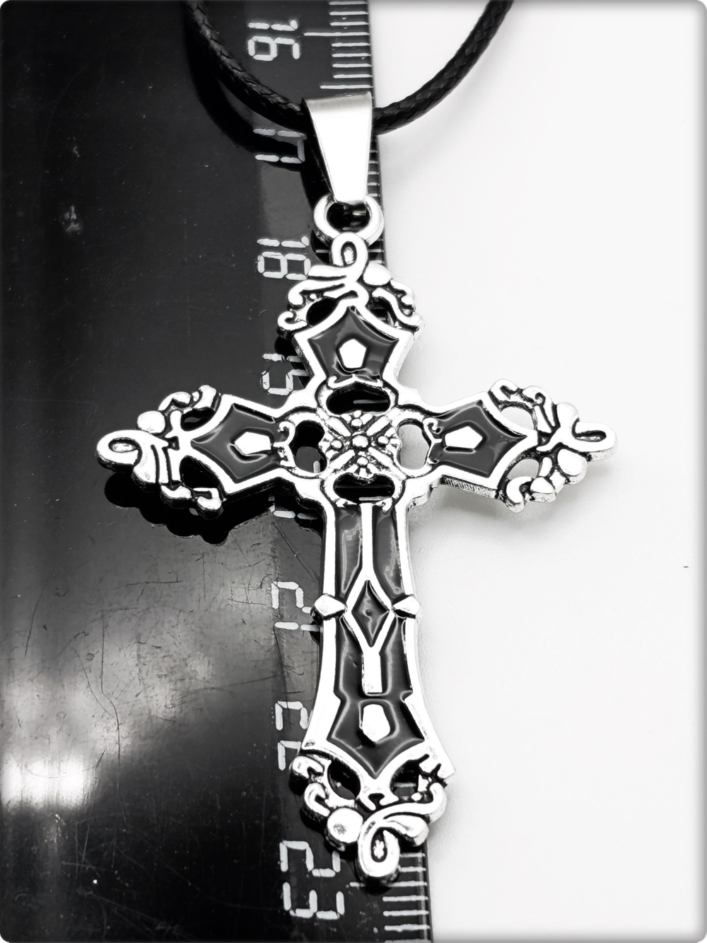 Подвеска "Чёрный крест" (55х35мм) на шнурке. Бижутерия, готическое украшение на шею.