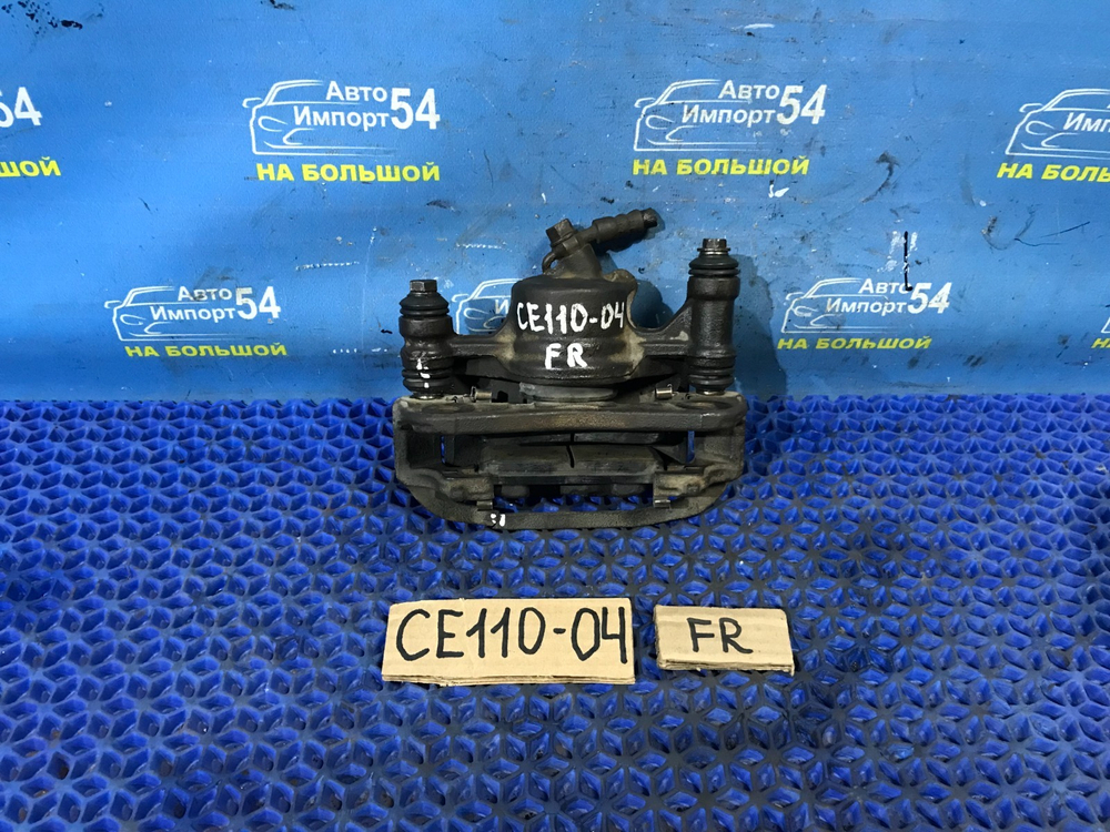 Суппорт тормозной передний правый TOYOTA COROLLA 1996