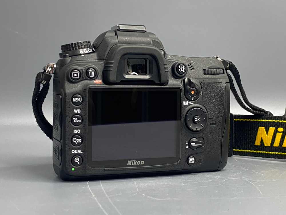 Nikon D7000 Body 1.200 кадров