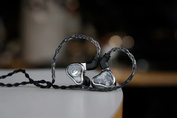 FiR Audio Neon 4 Universal