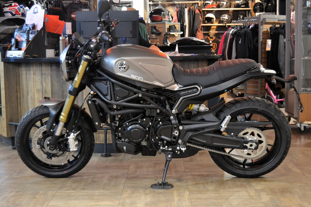 Benelli Leoncino 800 (2023)