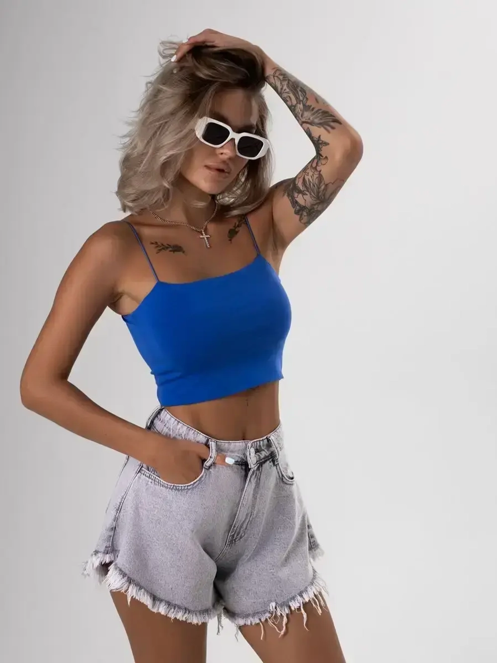 Спортивный кроп топ укороченный под пиджак