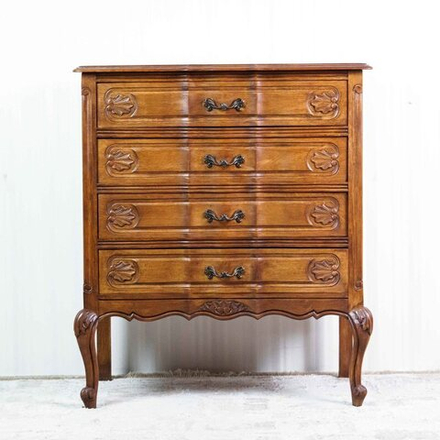 Комод в стиле Рококо