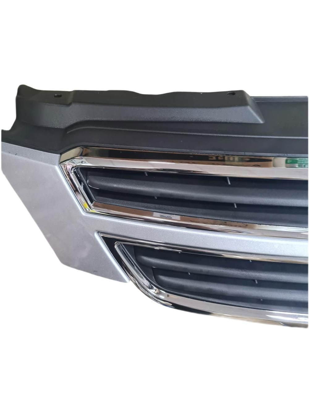 Джентра решётка знак шевроле серебро