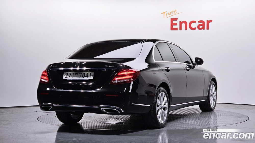 Mercedes-Benz E-Class W213 E220d 4MATIC Exclusive (06.2020)