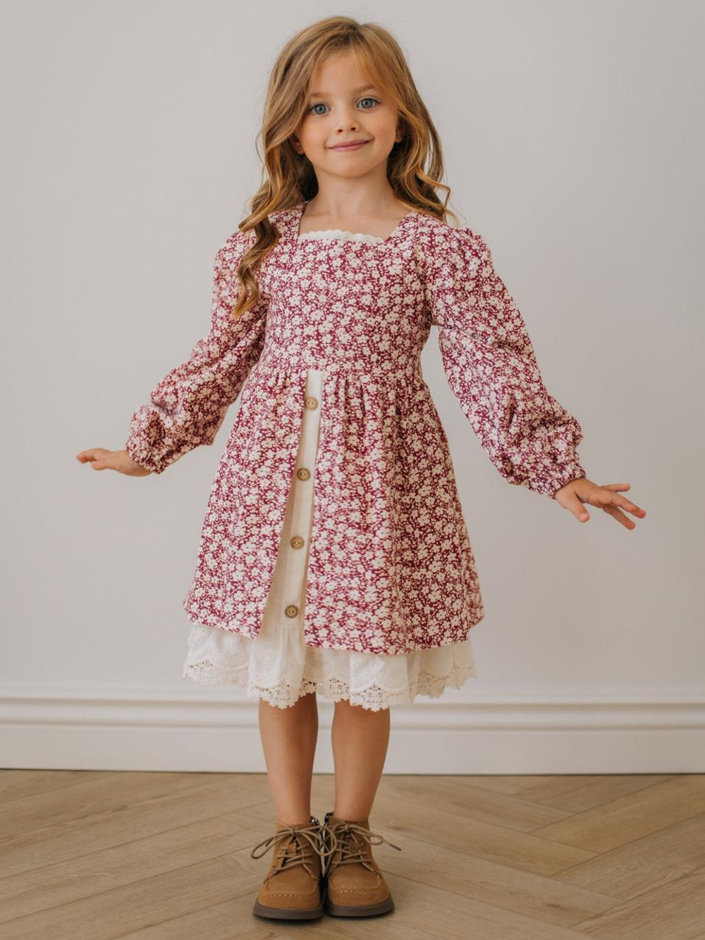 Платье с рюшами в цветочек, Бордовый