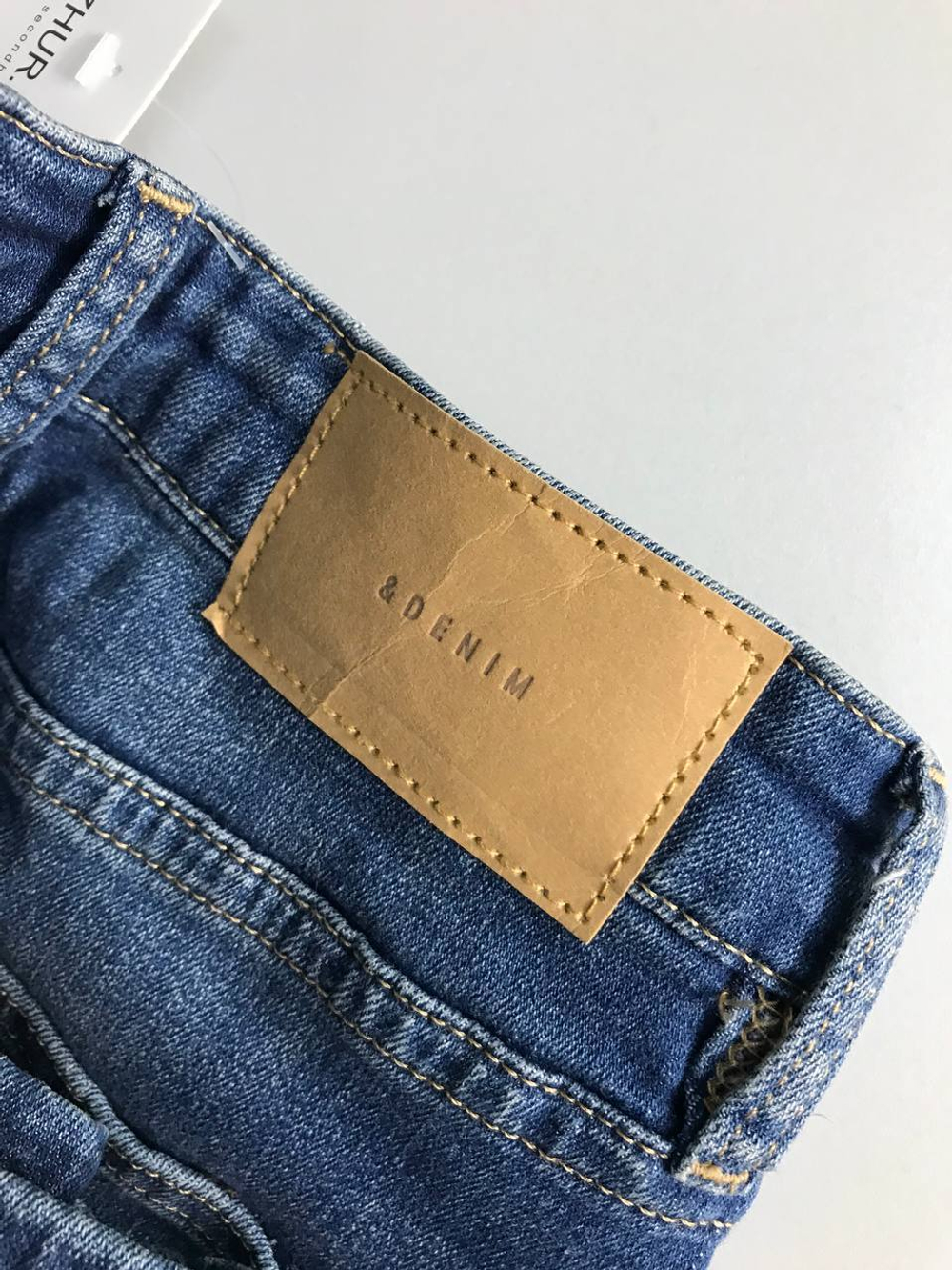 Юбка H&M джинсовая, ничего лишнего в дизайне,  40 российский размер