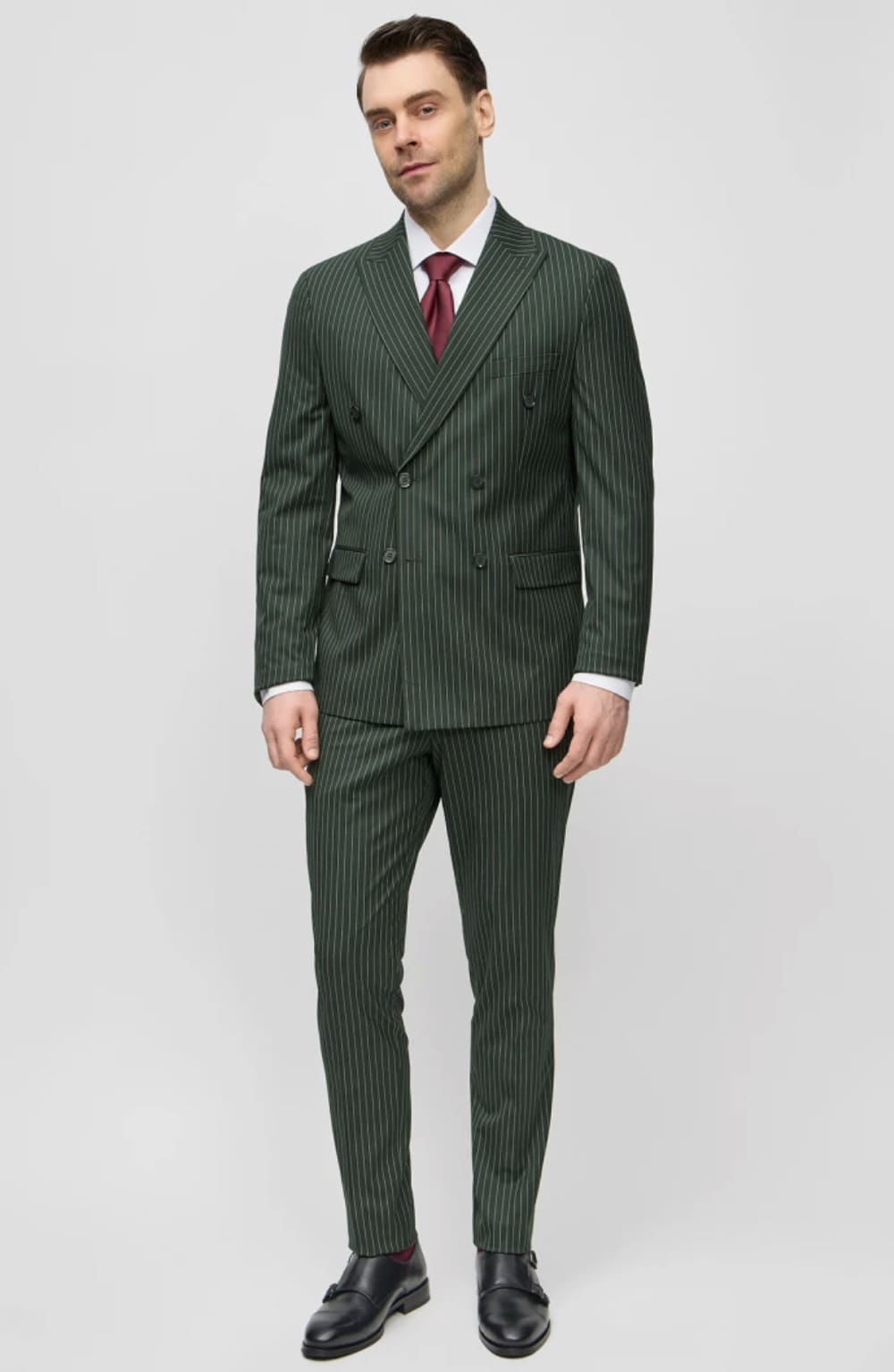 Мужской костюм двубортный (зеленый) В69