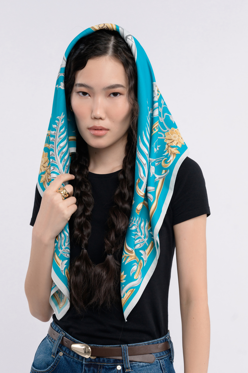 Платок «Тигр Еврейской автономной области. Аквамарин»