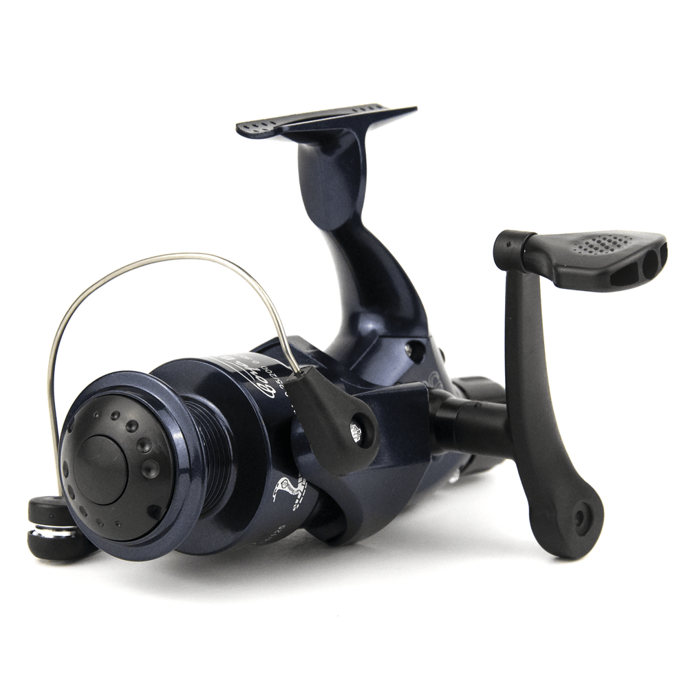 Катушка безынерционная Cobra CB140 (4000, 1BB, графит. шпуля)