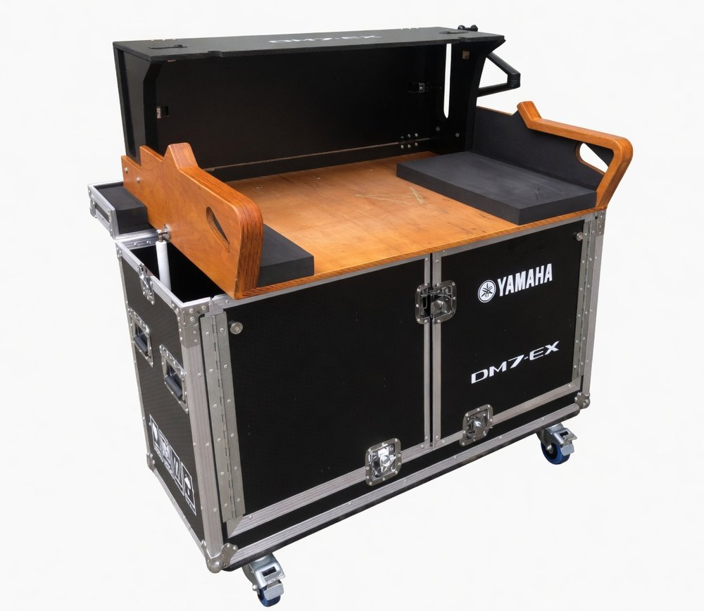 Yamaha DM7-EX Lifting Mixer Case — Кейс с подъёмным механизмом для микшерного пульта Yamaha DM7-EX