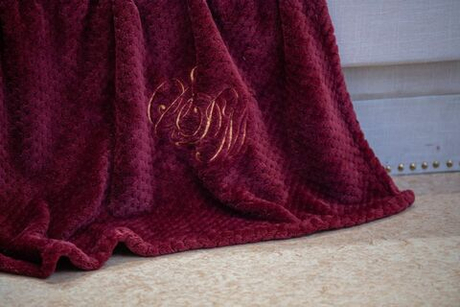 Плед 160х220 Sofi De MarkO Эшли бордовый