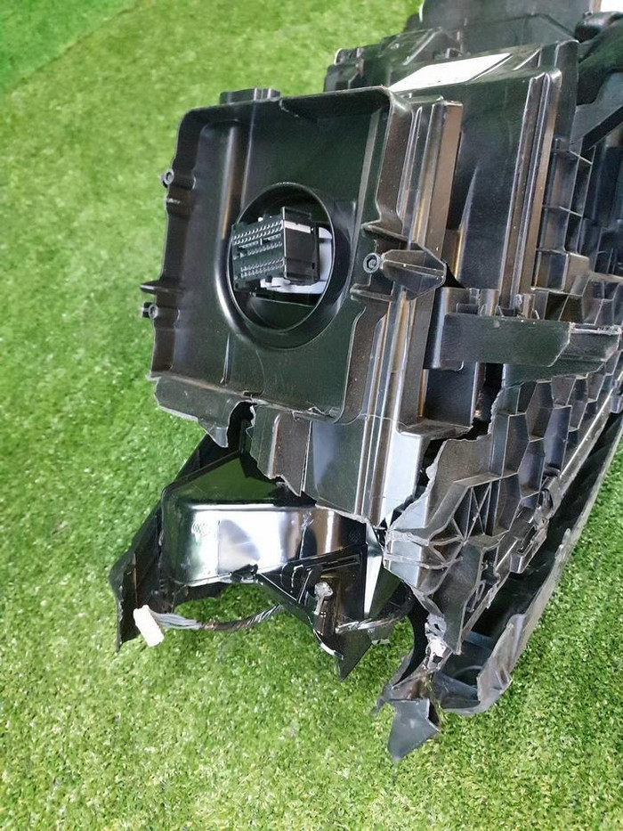 Битая Фара правая BMW X5 G05 X6 G06 (18-23) Laser Black