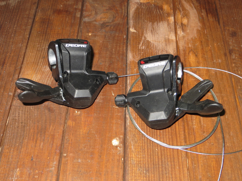 Манетки триггеры Shimano Deore SL-M590 пара