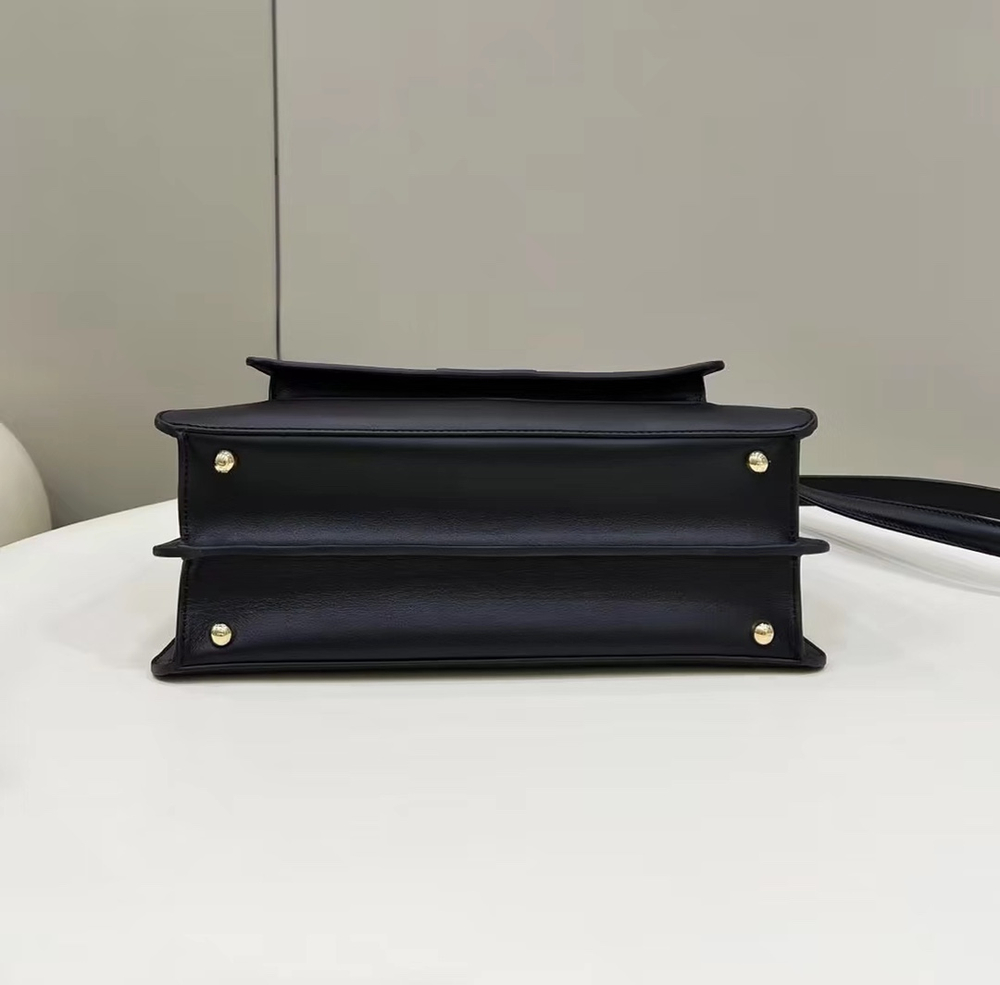 Fendi Peekaboo 33 cm