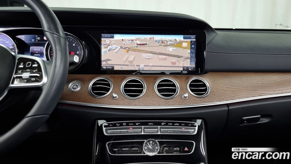 Mercedes-Benz E-Class W213 E220d 4MATIC Exclusive (11.2019)
